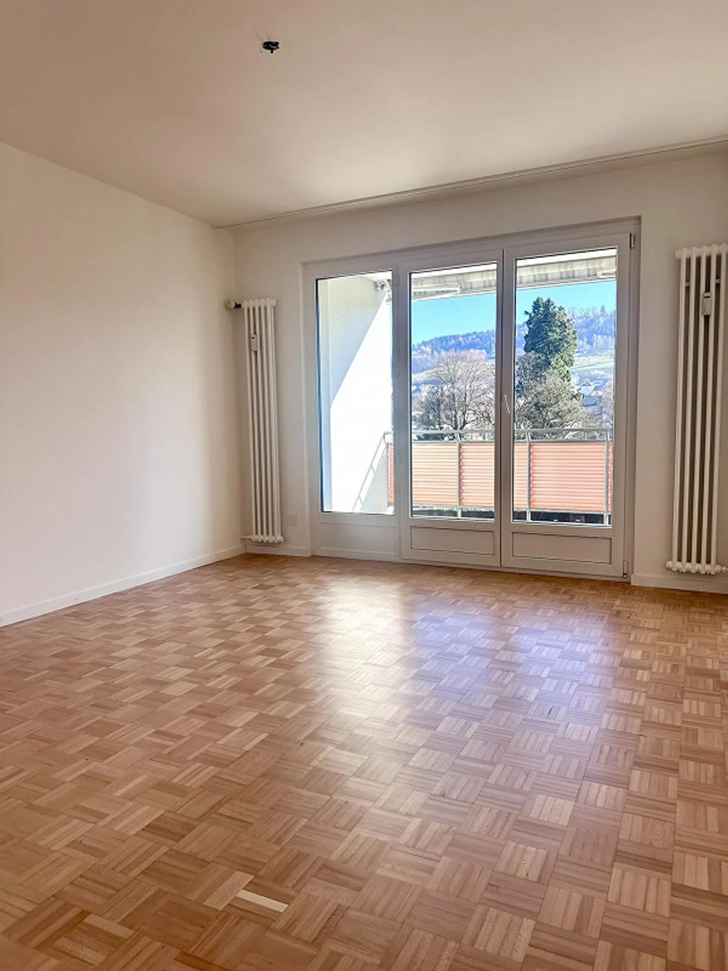 Appartement lumineux de 4,5 pièces dans un emplacement central à Saint-Gall - Photo 5 sur 12