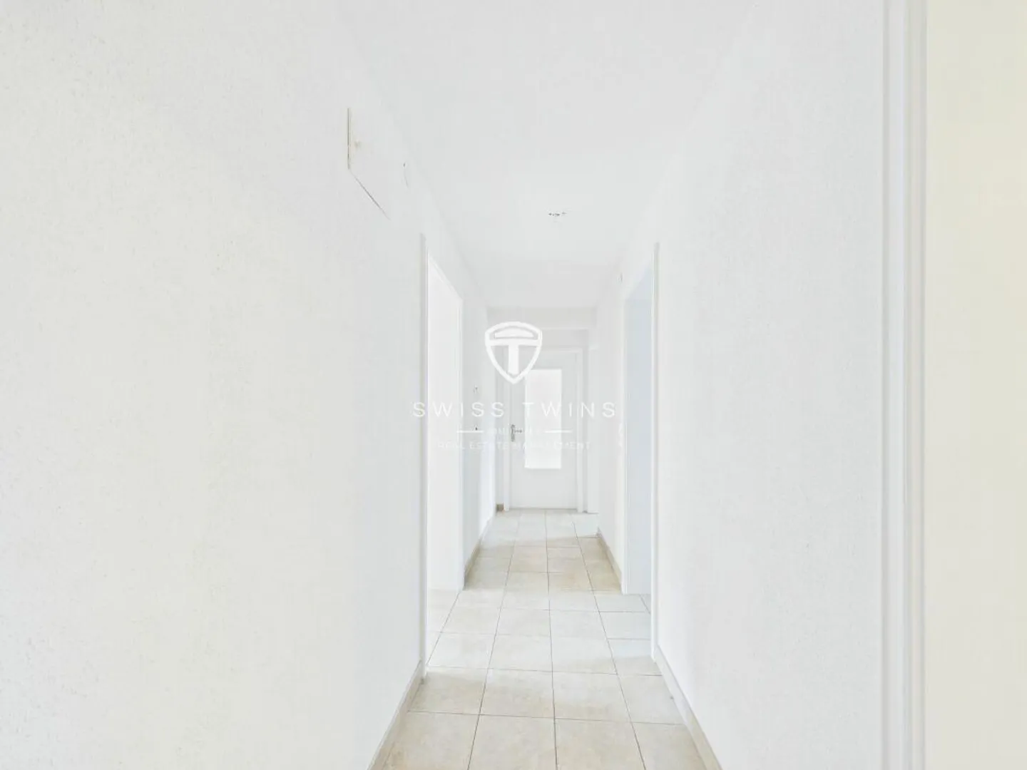 Exclusive semi-detached house with high-quality furnishings - Photo 1 of 28