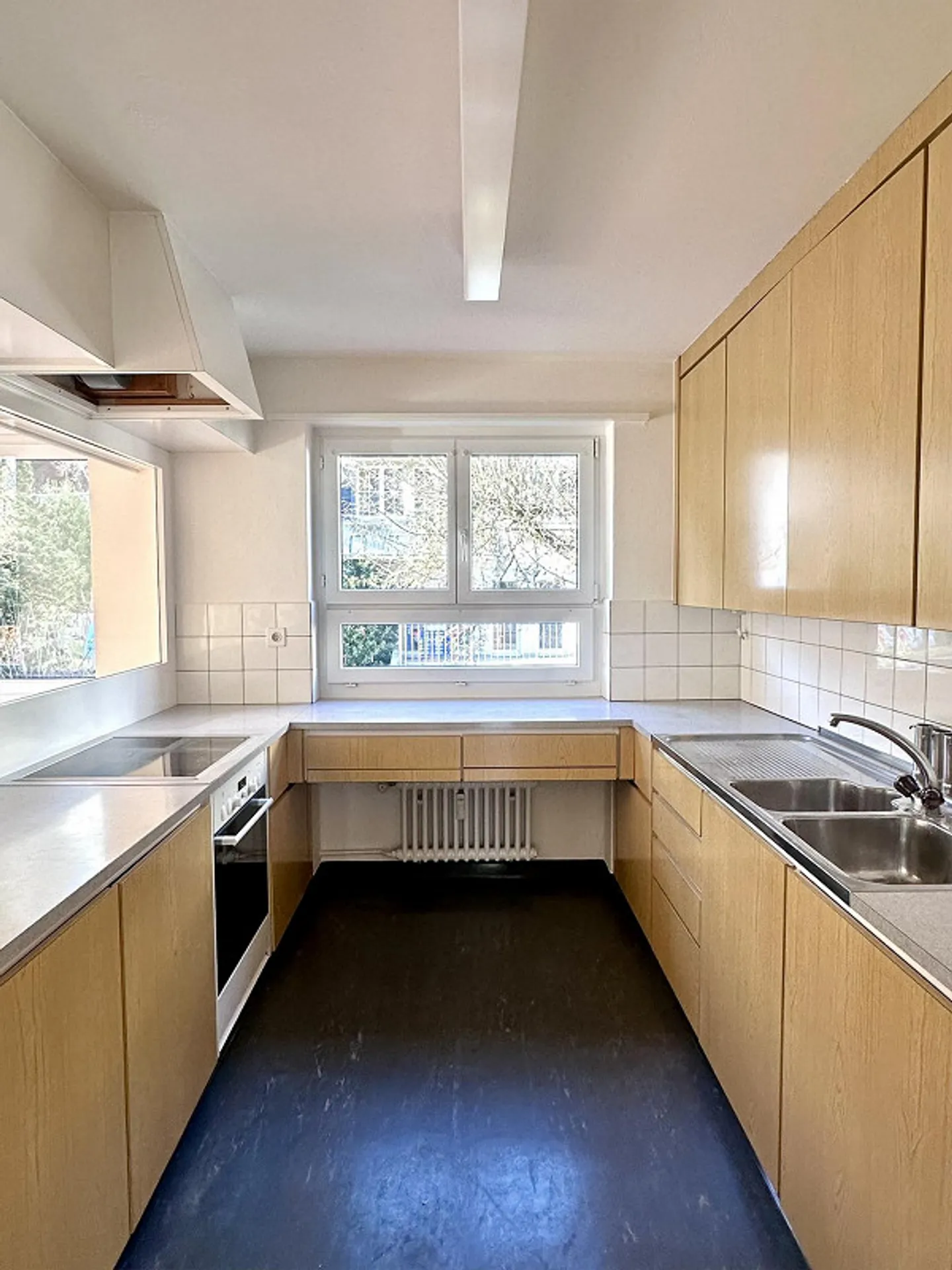 Appartement lumineux de 4,5 pièces dans un emplacement central à Saint-Gall - Photo 10 sur 12