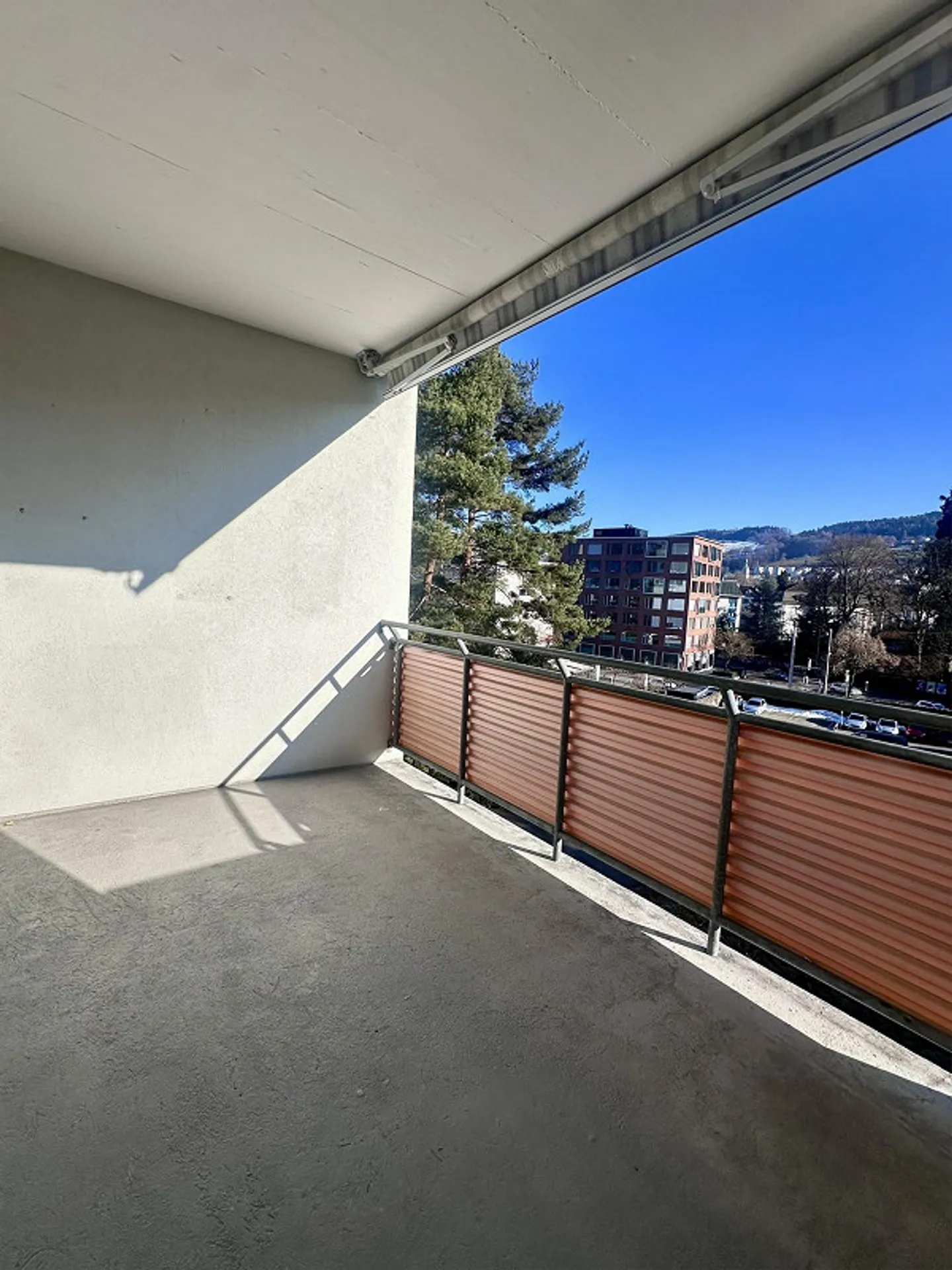 Appartement lumineux de 4,5 pièces dans un emplacement central à Saint-Gall - Photo 11 sur 12