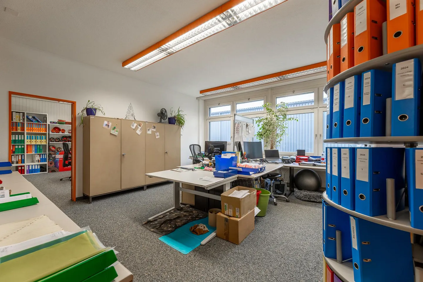 Vielseitige Gewerberäume - Foto 2 von 13