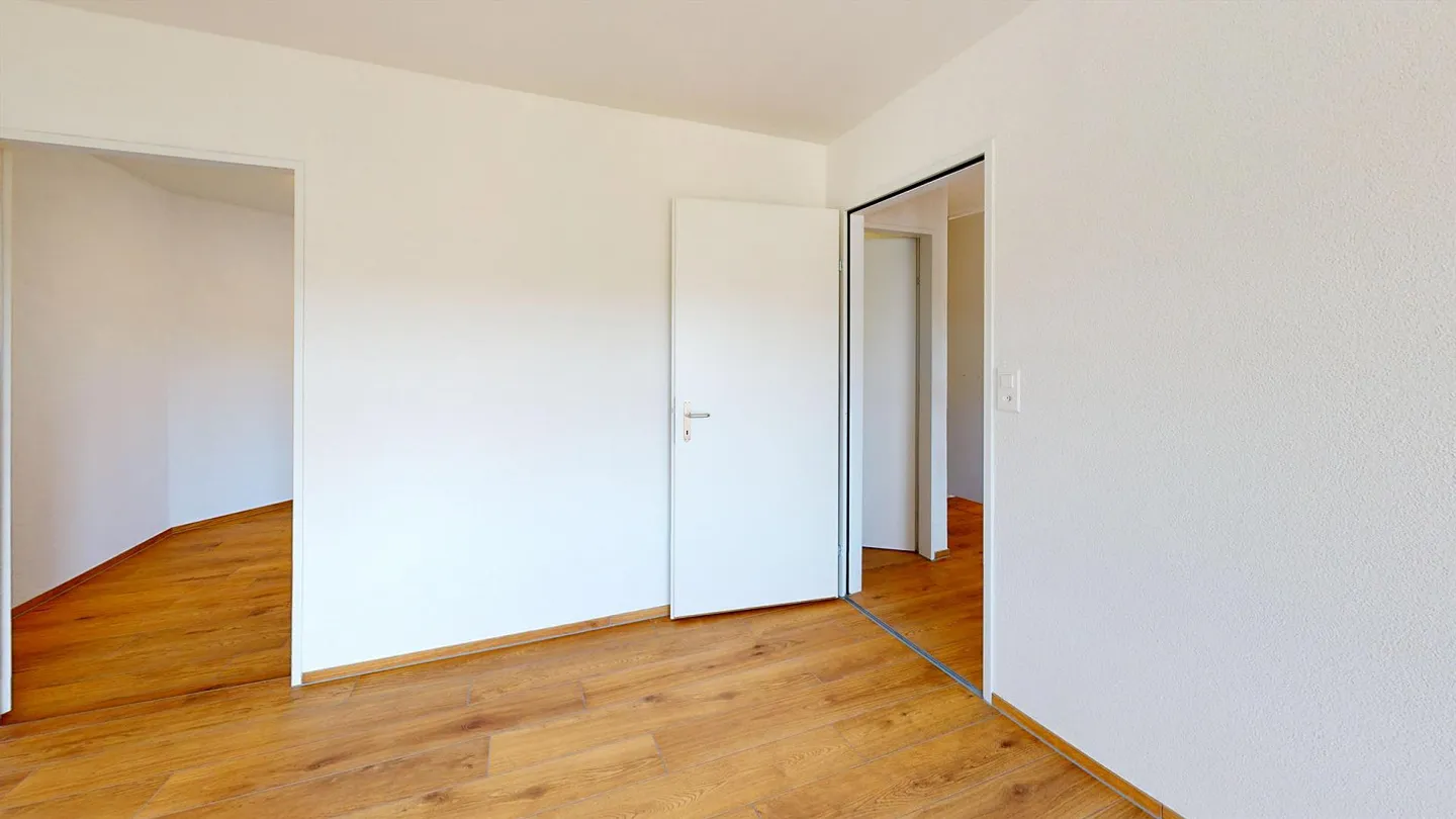 3.5 Room Apartment in Zurich with View - Photo 5 of 9