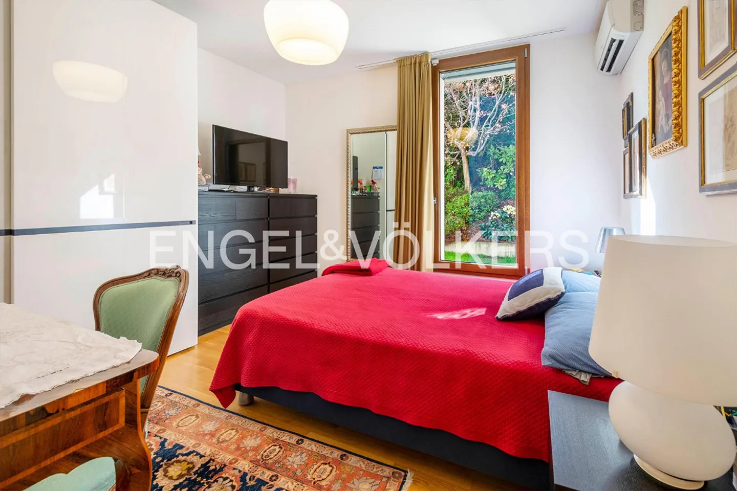 High-quality apartment with garden and lake view - Photo 9 of 13