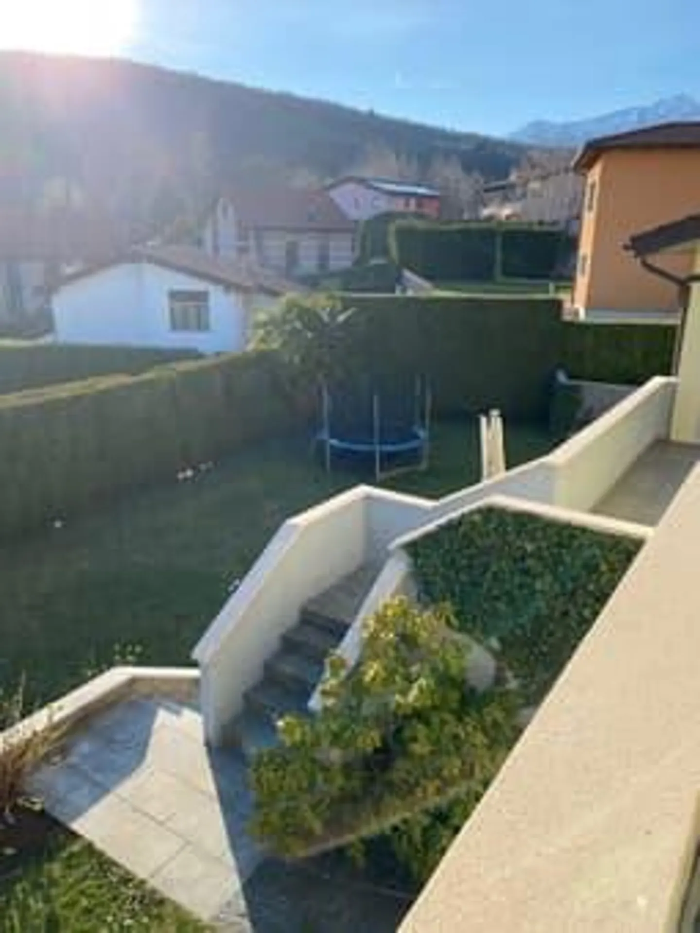 Große Villa mit Garten in Cademario - Foto 9 von 9