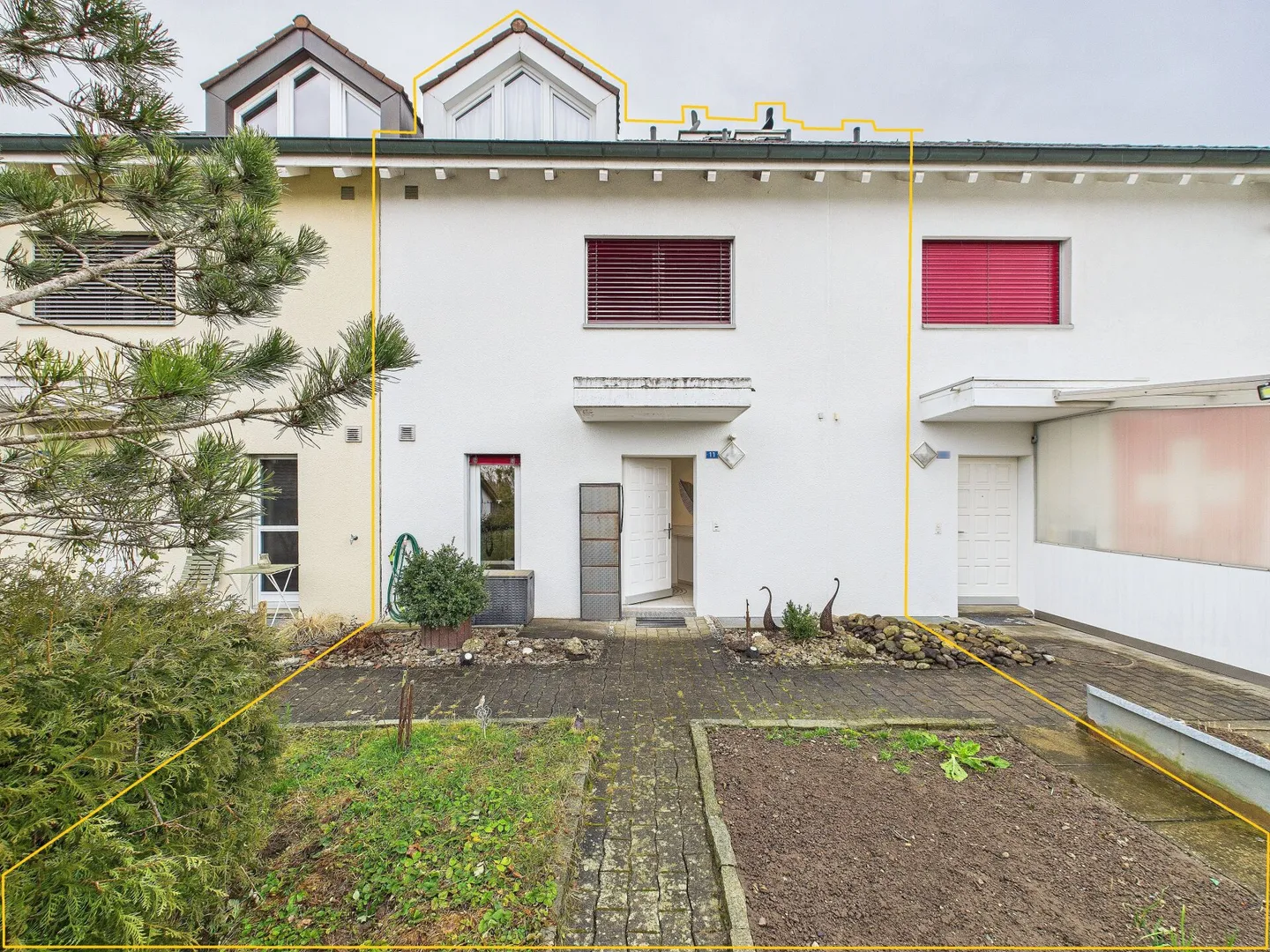 Charmantes Familienhaus mit Garten - Foto 3 von 22