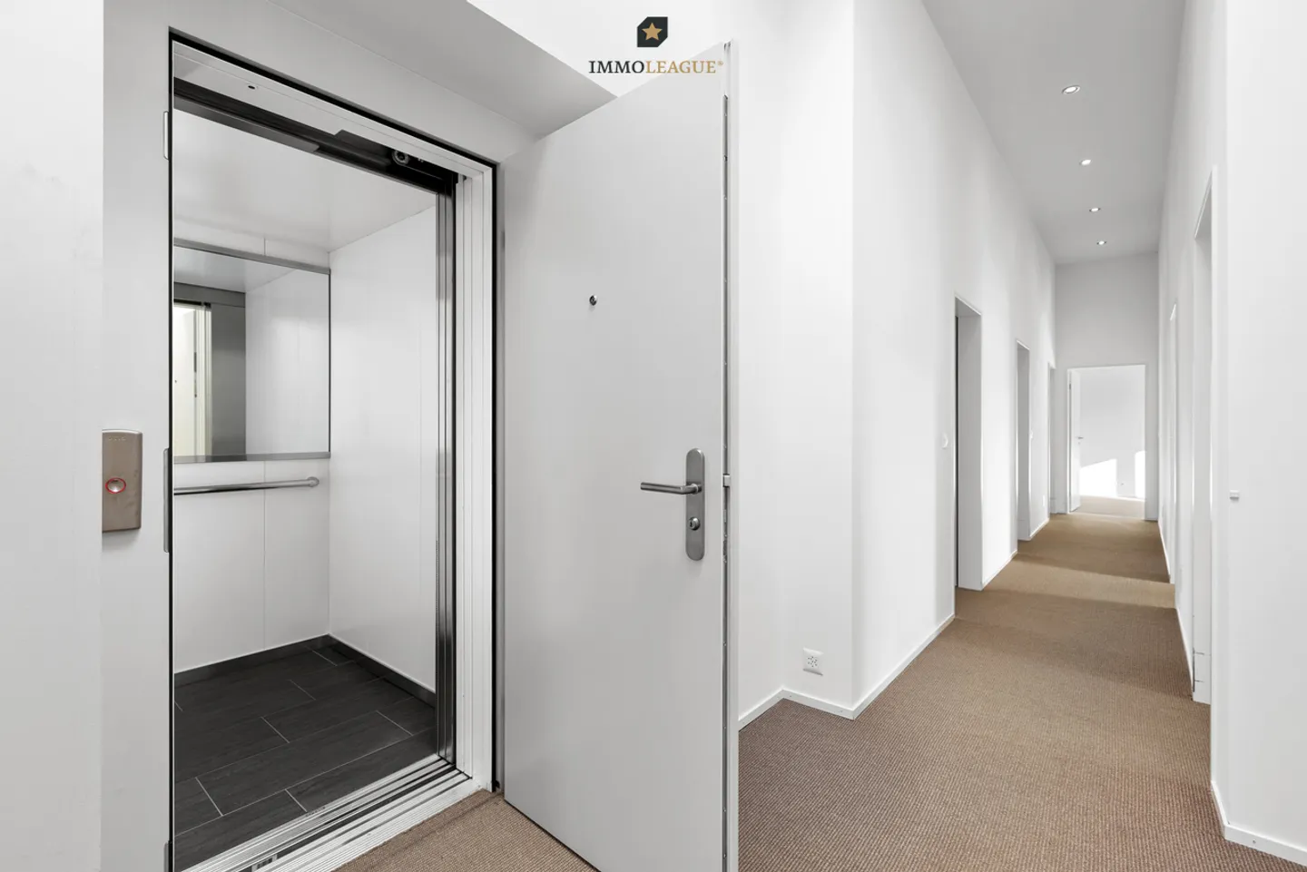 Appartement en attique avec ambiance unique près du lac - Photo 5 sur 12