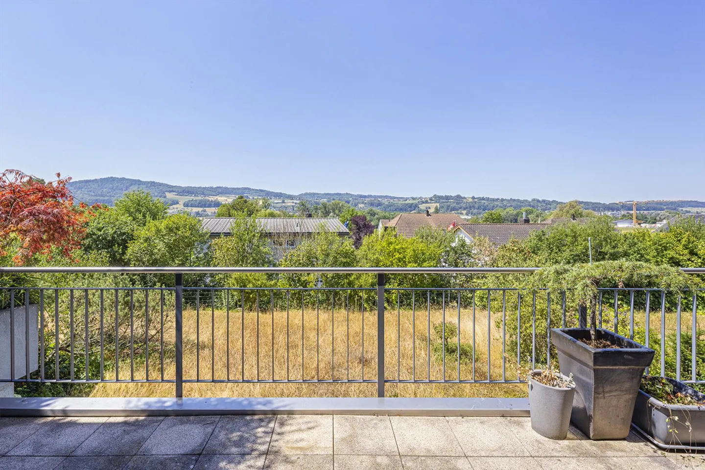 Geräumiges Zuhause mit Seeblick - Foto 1 von 15