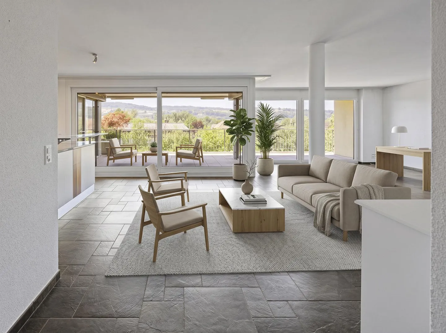 Geräumiges Zuhause mit Seeblick - Foto 3 von 15