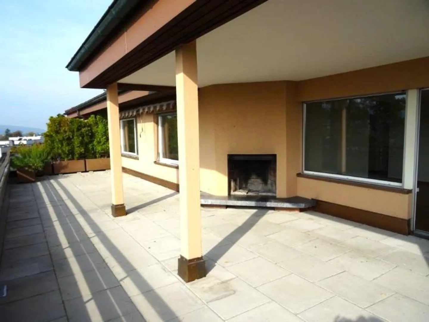 Spacious Penthouse Apartment in Schwerzenbach - Photo 13 of 13