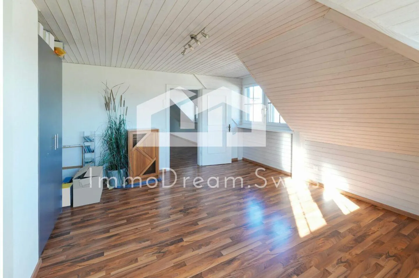 Villa di campagna spaziosa 11,5 stanze, con stalla per cavalli e 5 garage - Foto 7 di 18