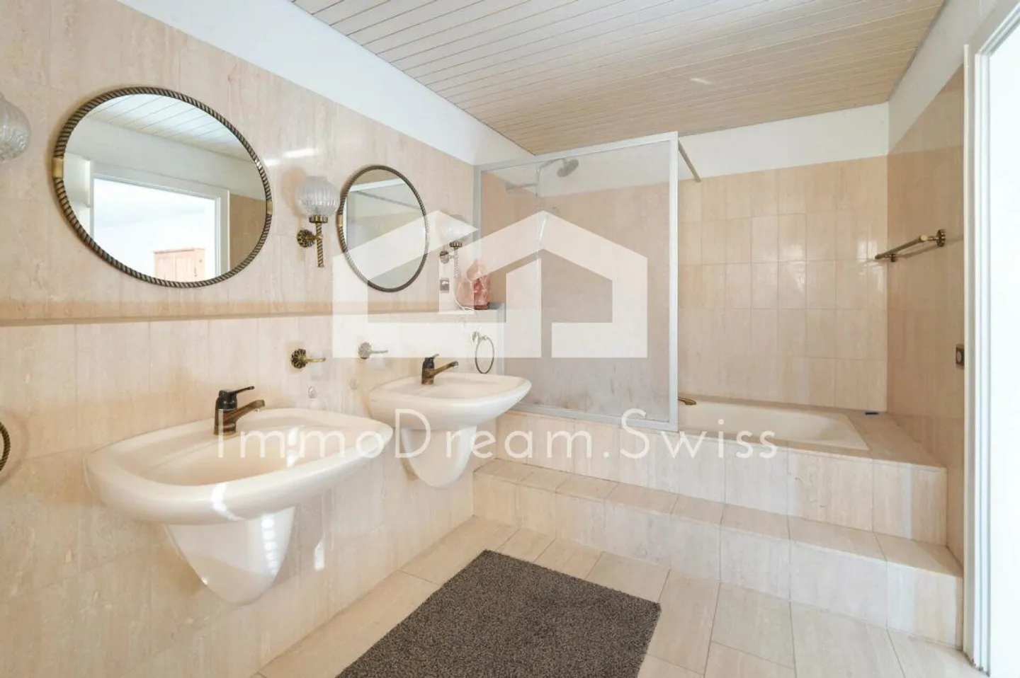 Villa di campagna spaziosa 11,5 stanze, con stalla per cavalli e 5 garage - Foto 12 di 18