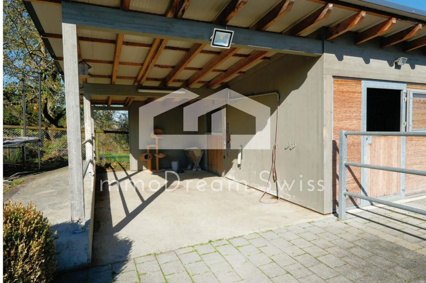 Villa di campagna spaziosa 11,5 stanze, con stalla per cavalli e 5 garage - Foto 15 di 18