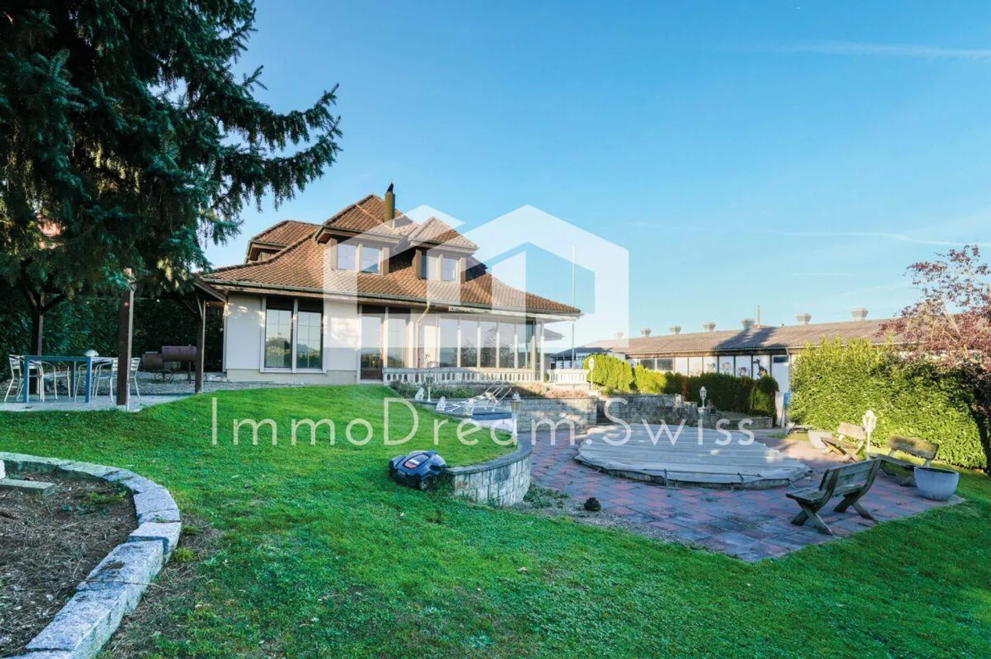 Villa di campagna spaziosa 11,5 stanze, con stalla per cavalli e 5 garage - Foto 17 di 18