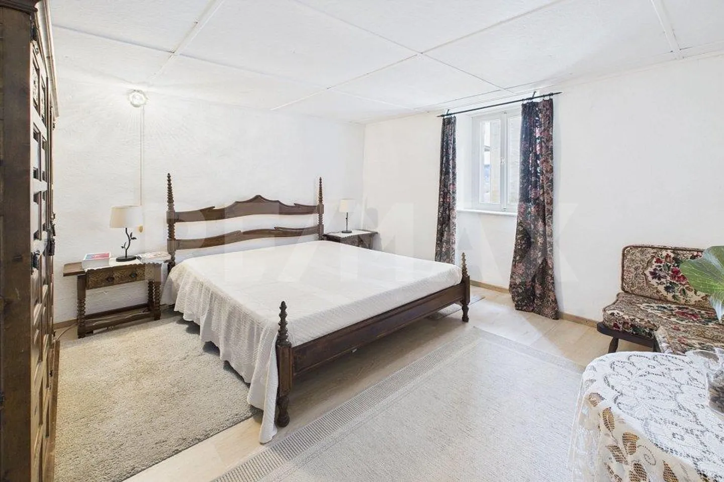 Charming Renovated House - Photo 5 of 13