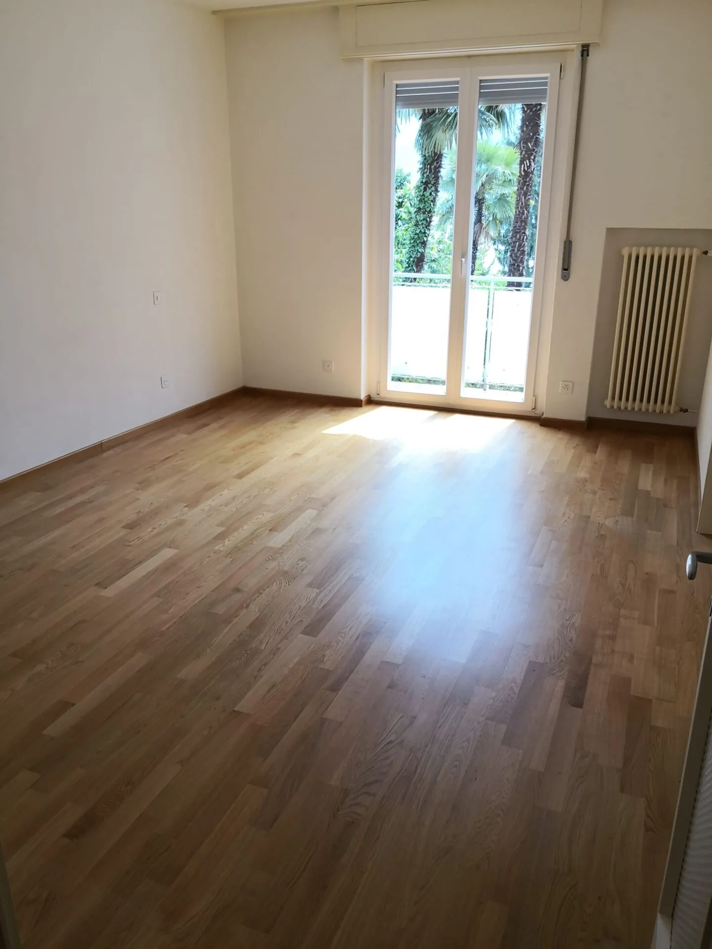 Location d'un appartement de 3 1/2 pièces avec vue sur le lac et à seulement deux pas du LAC - Photo 2 sur 6