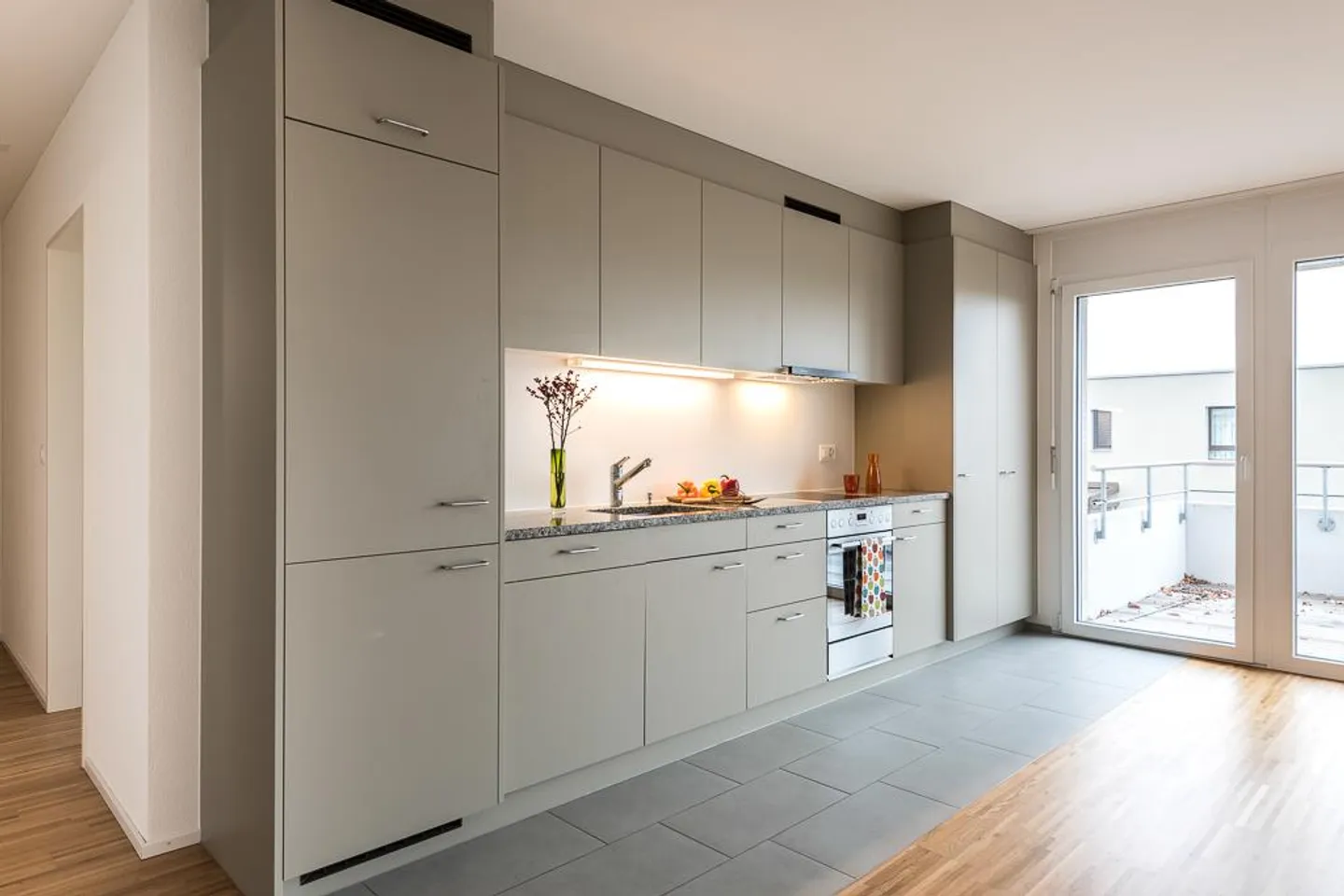 Appartement lumineux dans un emplacement calme recherché ? - Photo 3 sur 11