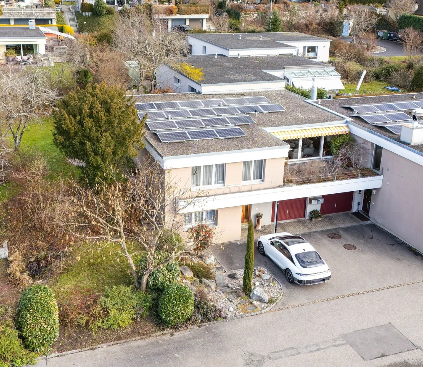 Nachhaltiges Zuhause trifft gemütlichen Wohlfühlcharakter - Photo 1 sur 13