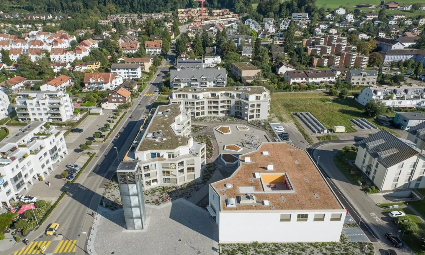 Parkplatz in Bonstetten - Foto 2 von 2
