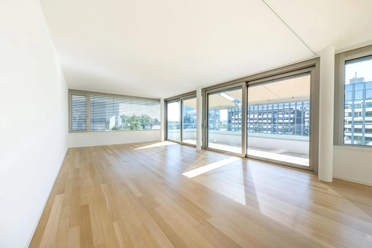 Luxuswohnung in den Nationen - Foto 2 von 6