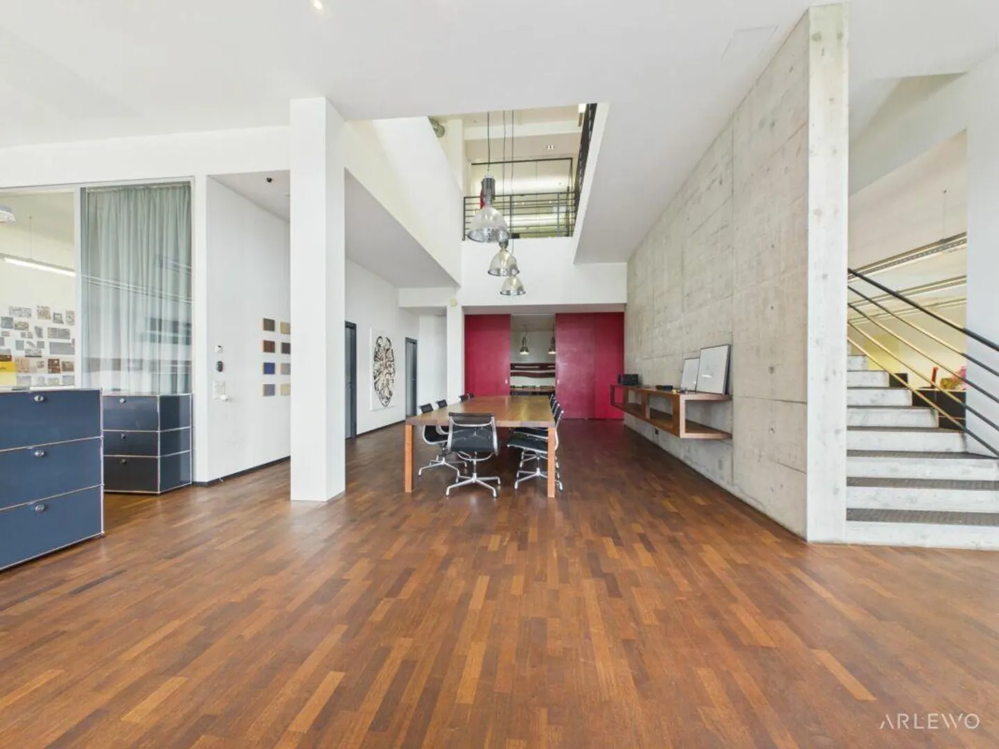 Modern Work Environments for Innovative Companies - Photo 2 of 13