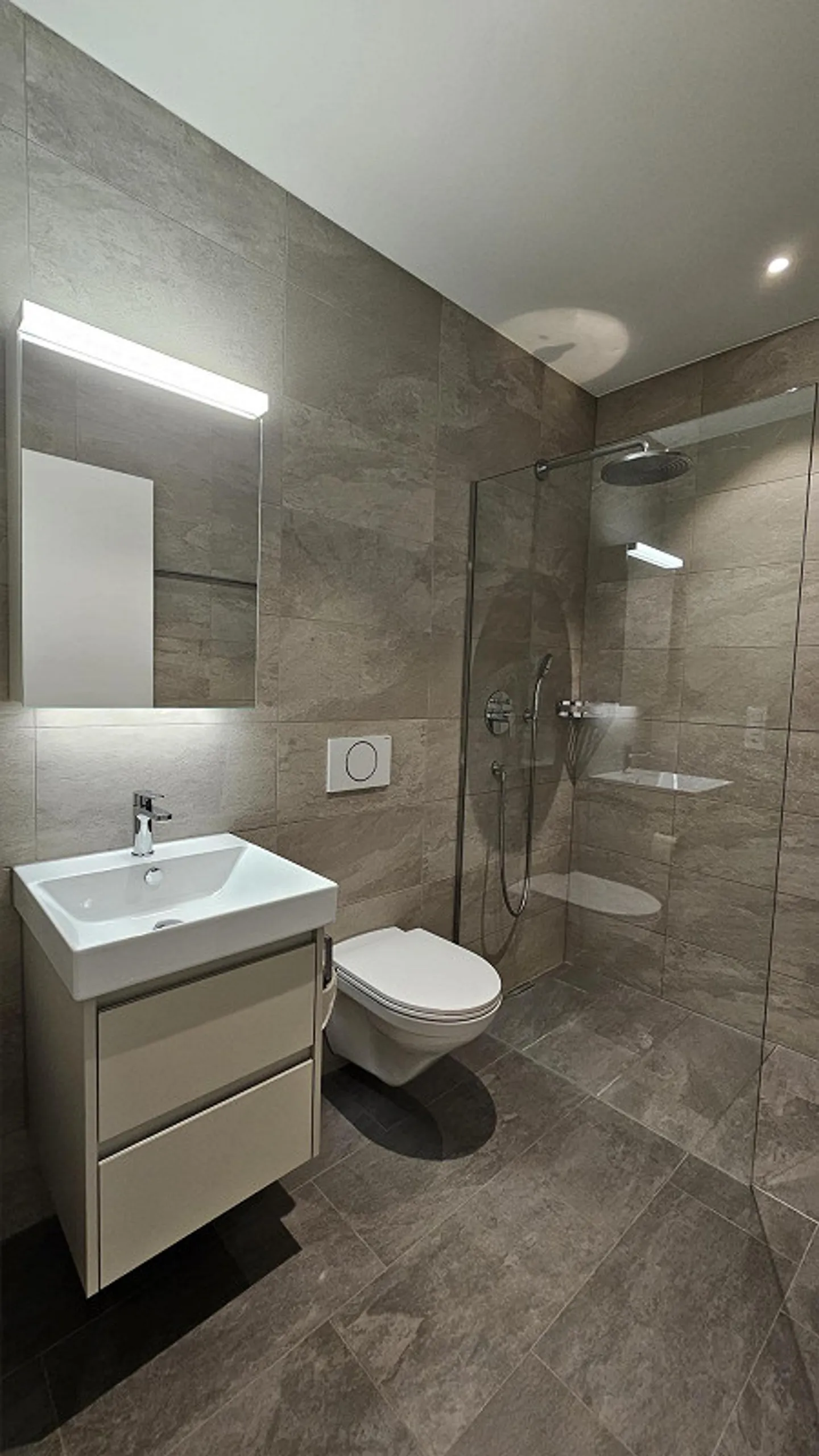 Moderno appartamento di 3,5 stanze con vista fantastica - Foto 4 di 7