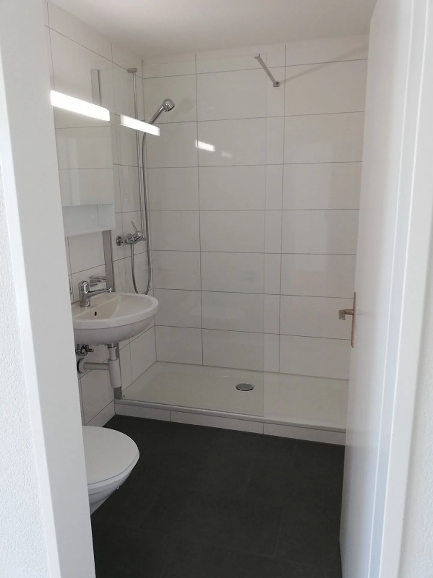 Renovierte Wohnung mit Balkon - Foto 4 von 8