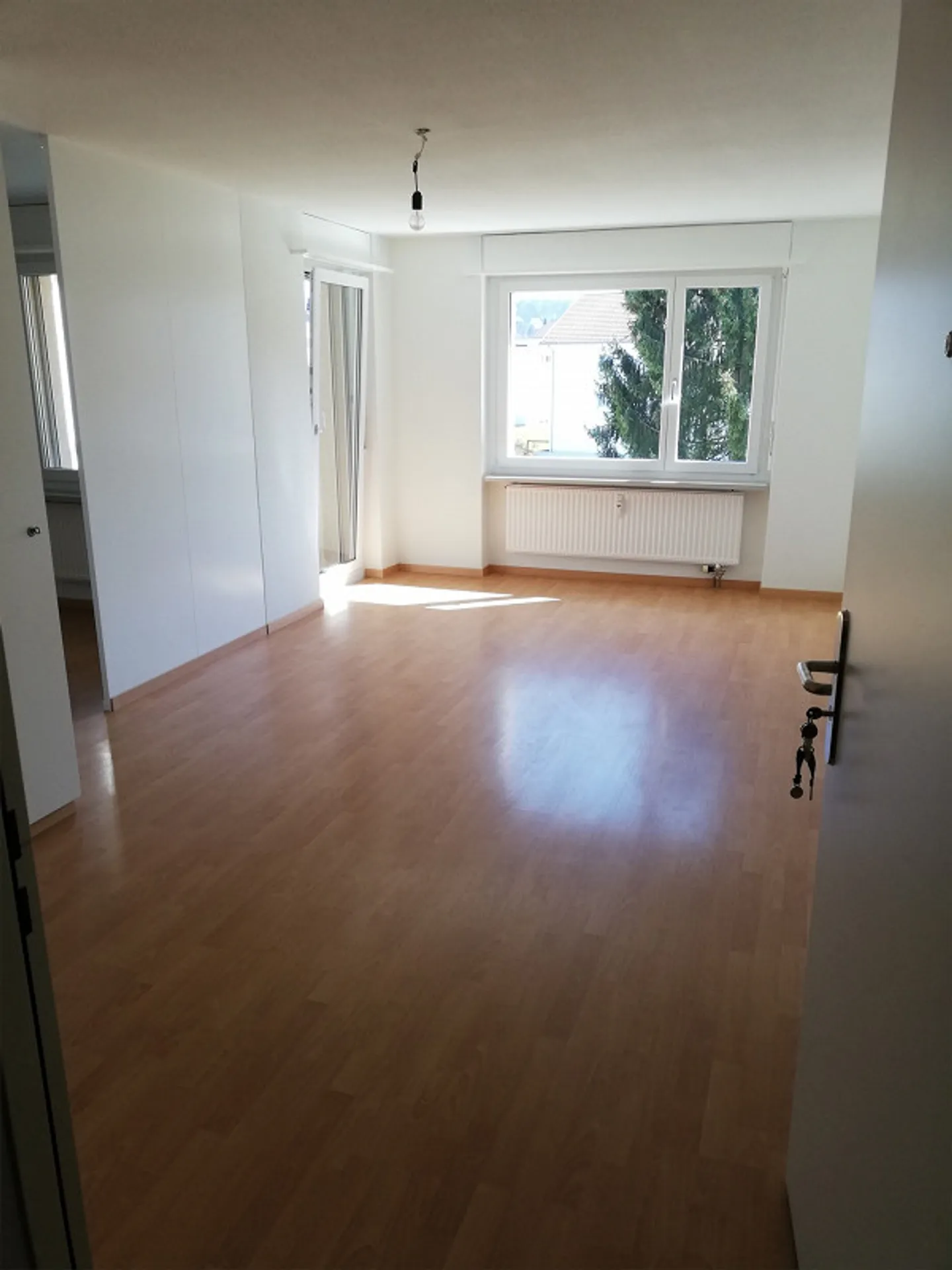 Renovierte Wohnung mit Balkon - Foto 5 von 8