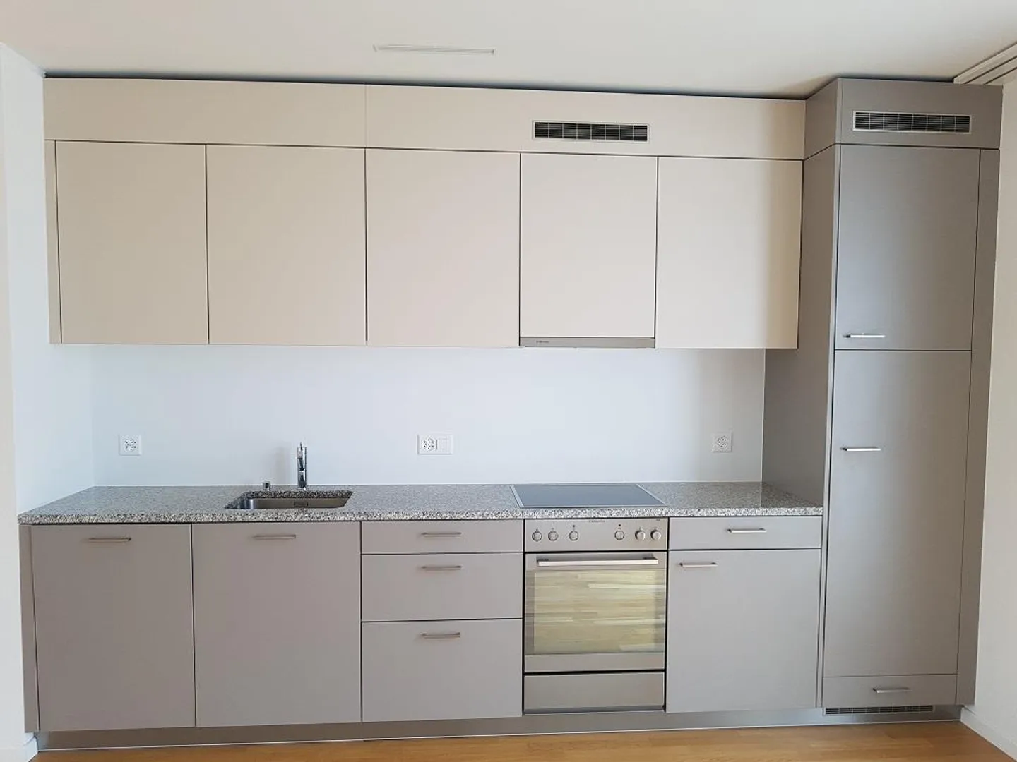 Au cœur de la vie : 2,5 pièces, urbain et spacieux - Photo 2 sur 9