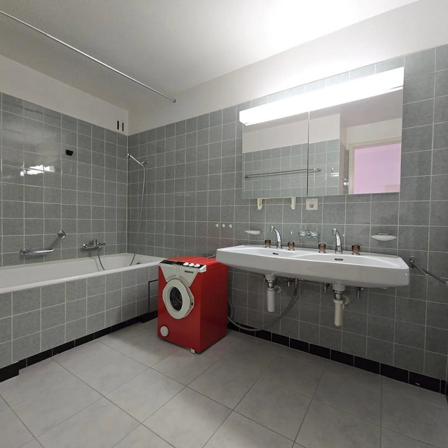 Appartamento attraente con 2 camere in una posizione interessante - Foto 5 di 5