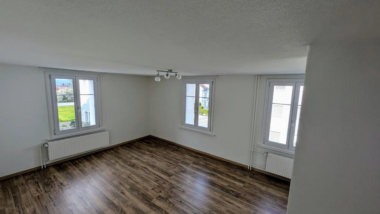 Appartement spacieux de 5,5 pièces dans un emplacement central - Photo 11 sur 15