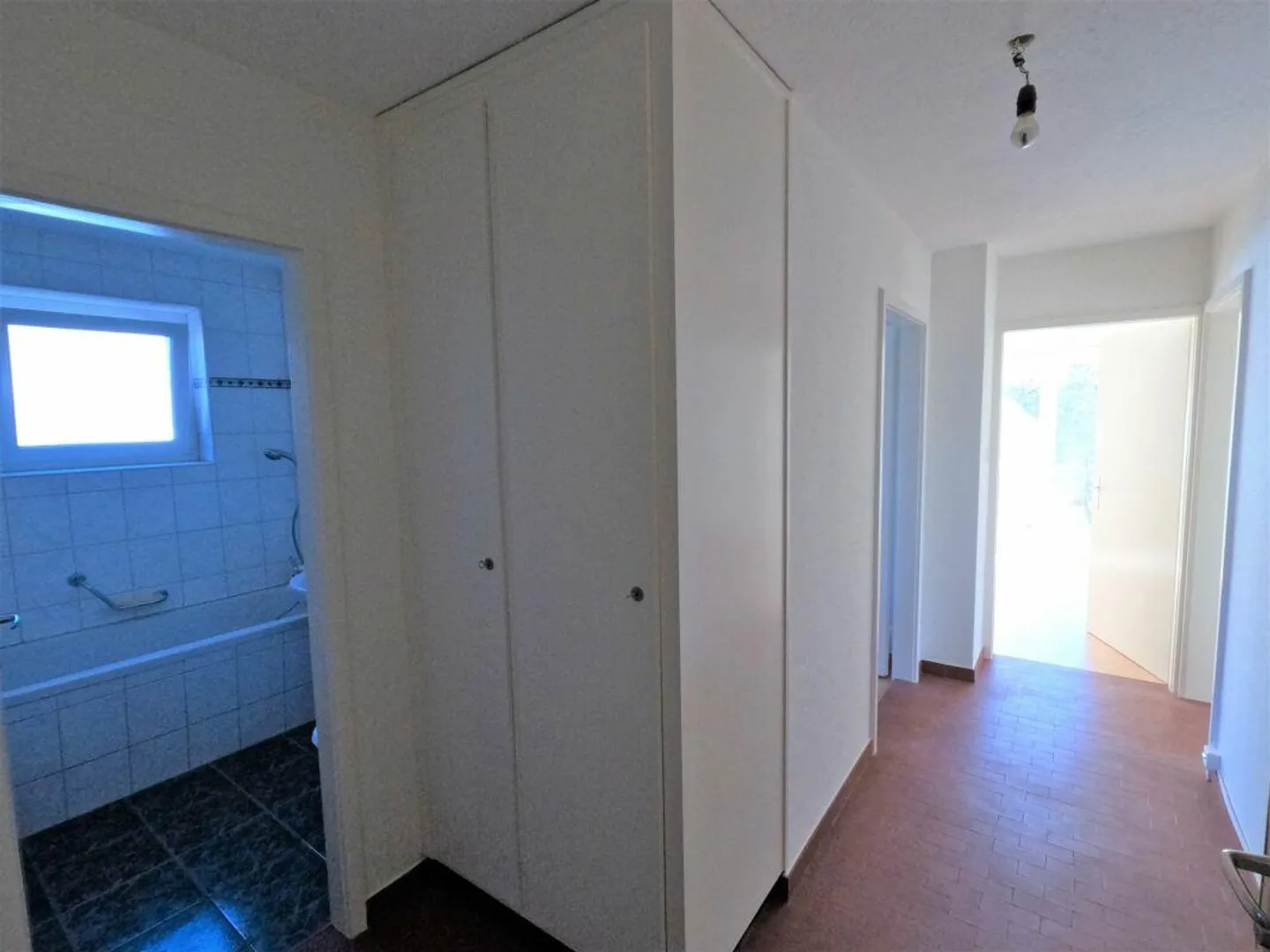 Preiswerte Singelwohnung mit Balkon an guter Lage - Foto 7 von 8