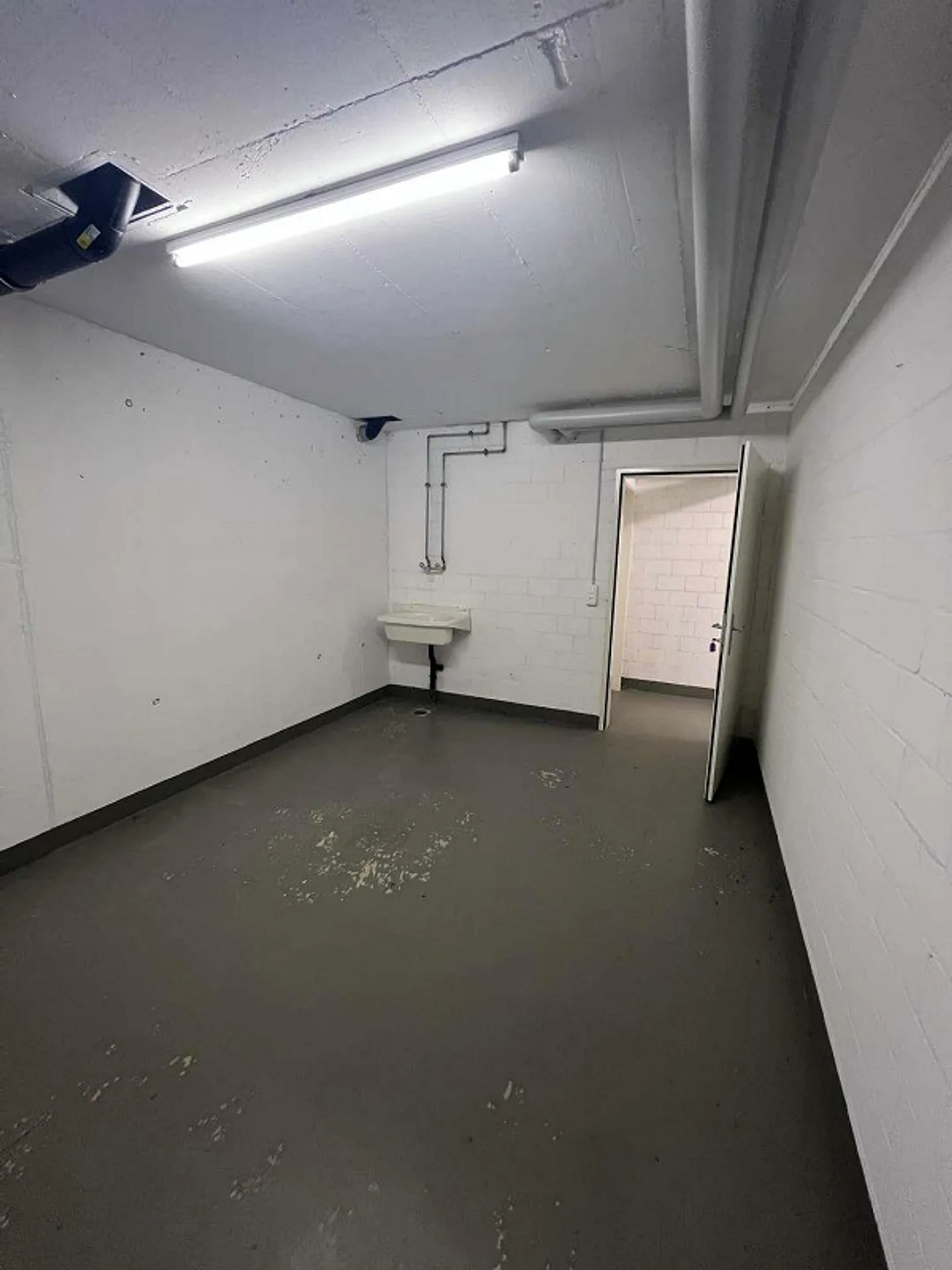 Stanza per il bricolage con molteplici possibilità d'uso a Neukirch - Foto 4 di 7
