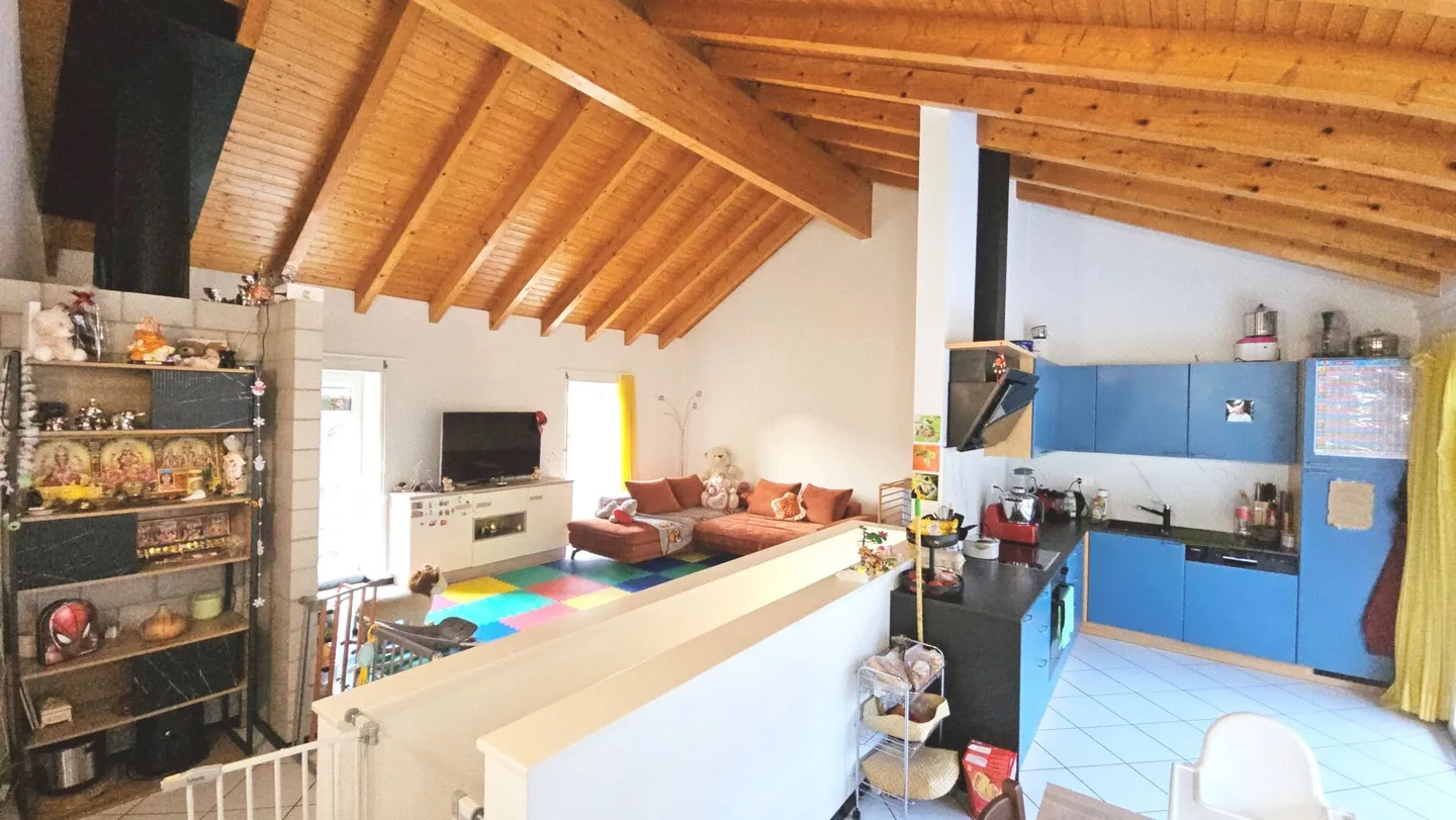 CASA UNIFAMILIARE CON 2.5 LOCALI A REDDITO - Foto 3 di 15