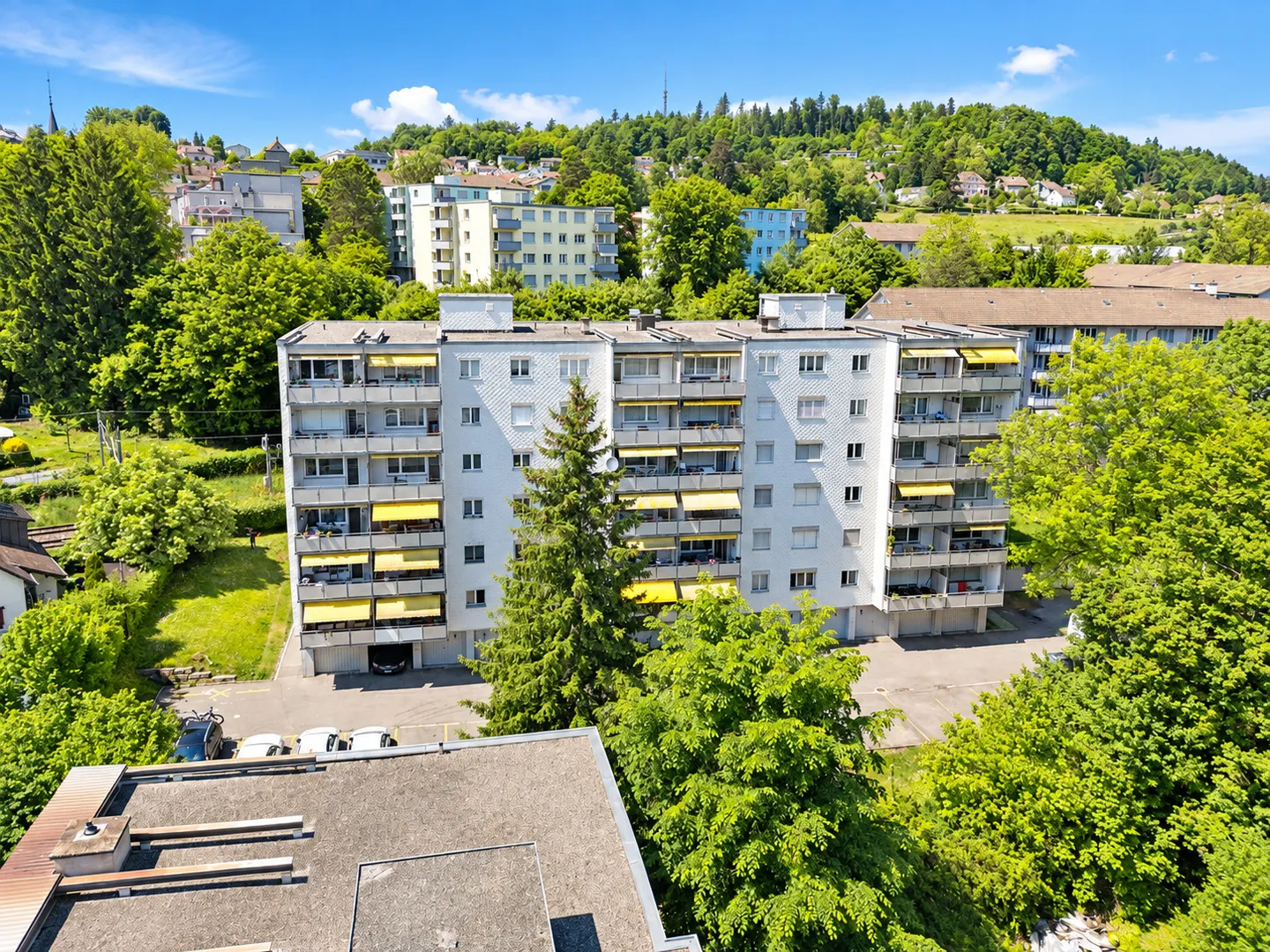 Helle und gepflegte Wohnung mit sonnigem Balkon - Photo 1 of 9