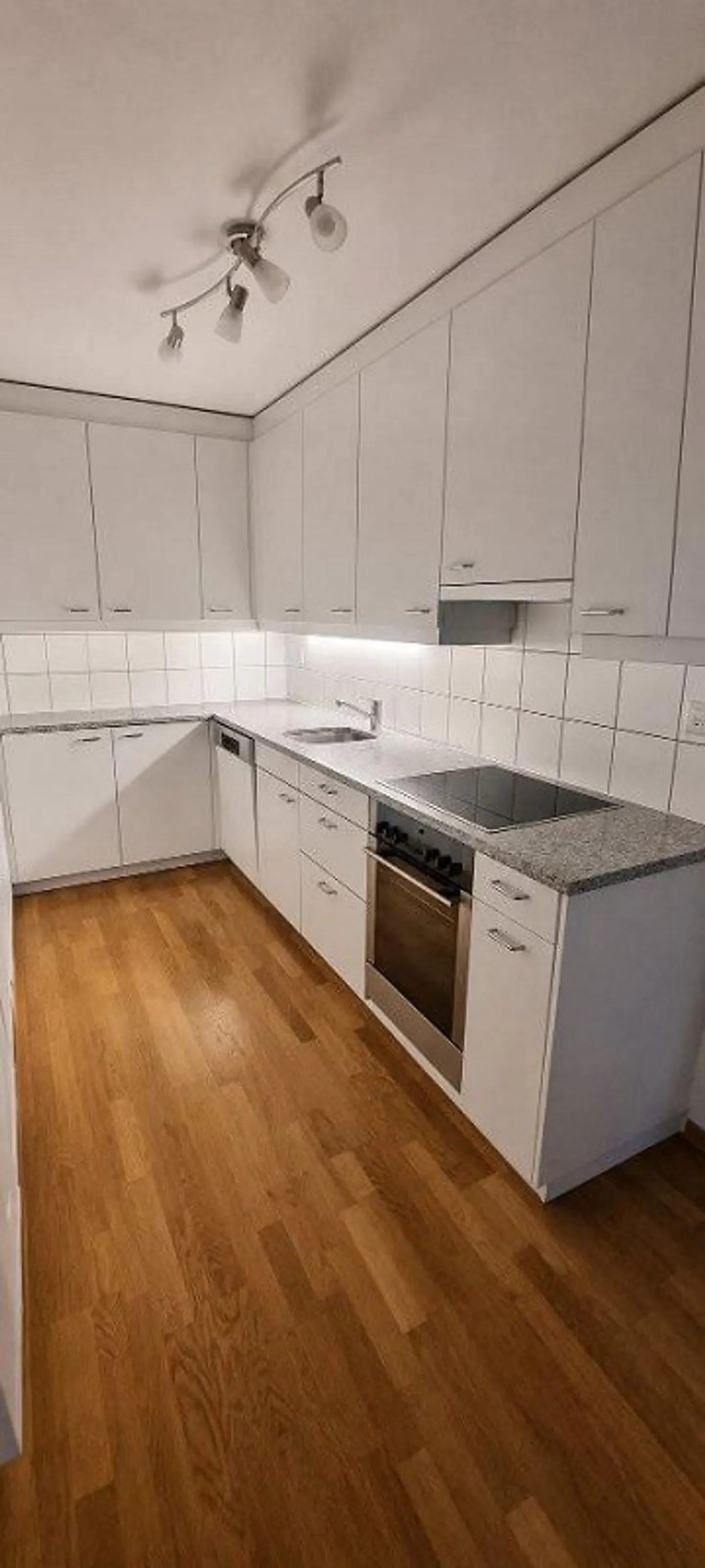 Appartamento accogliente in posizione elevata con vista panoramica - Foto 2 di 9