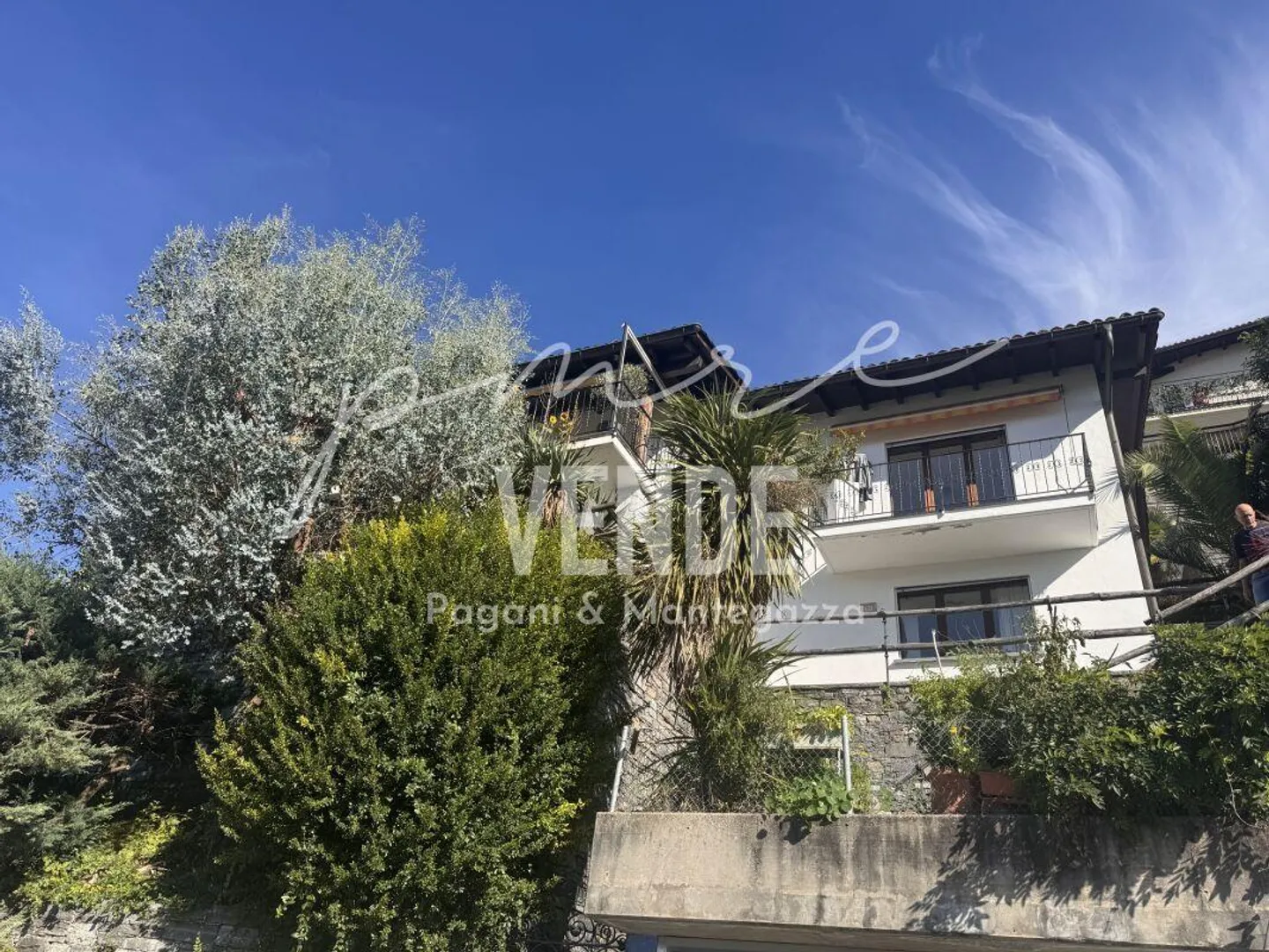 GORDOLA - VILLA CON VISTA LAGO PANORAMICA NEL CUORE DEL LOCARNESE - Foto 3 di 20