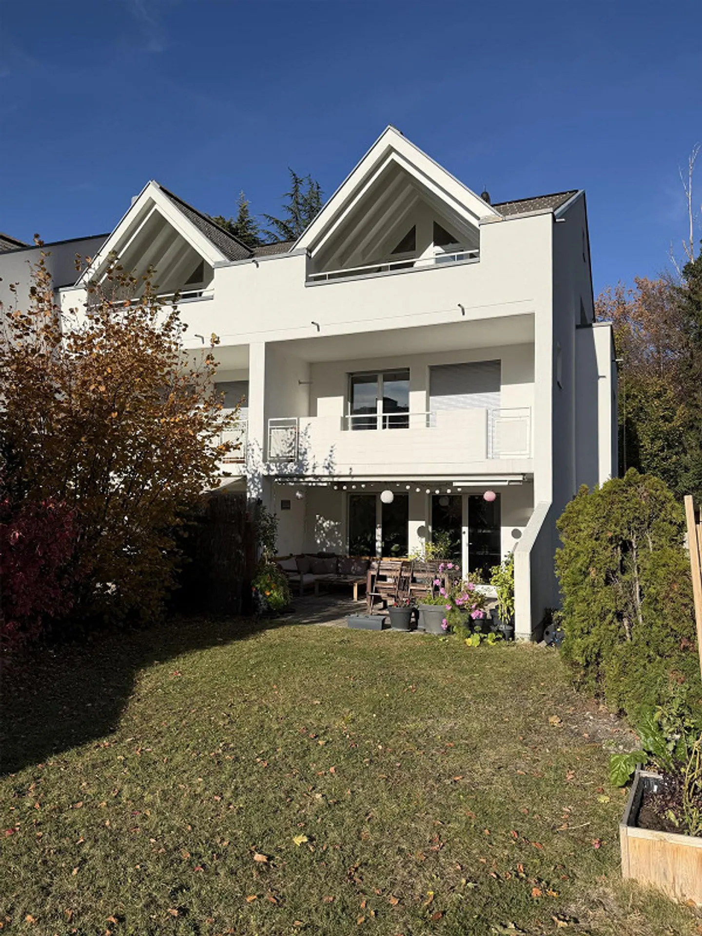 Charmantes Reihenhaus mit Garten - Foto 3 von 27