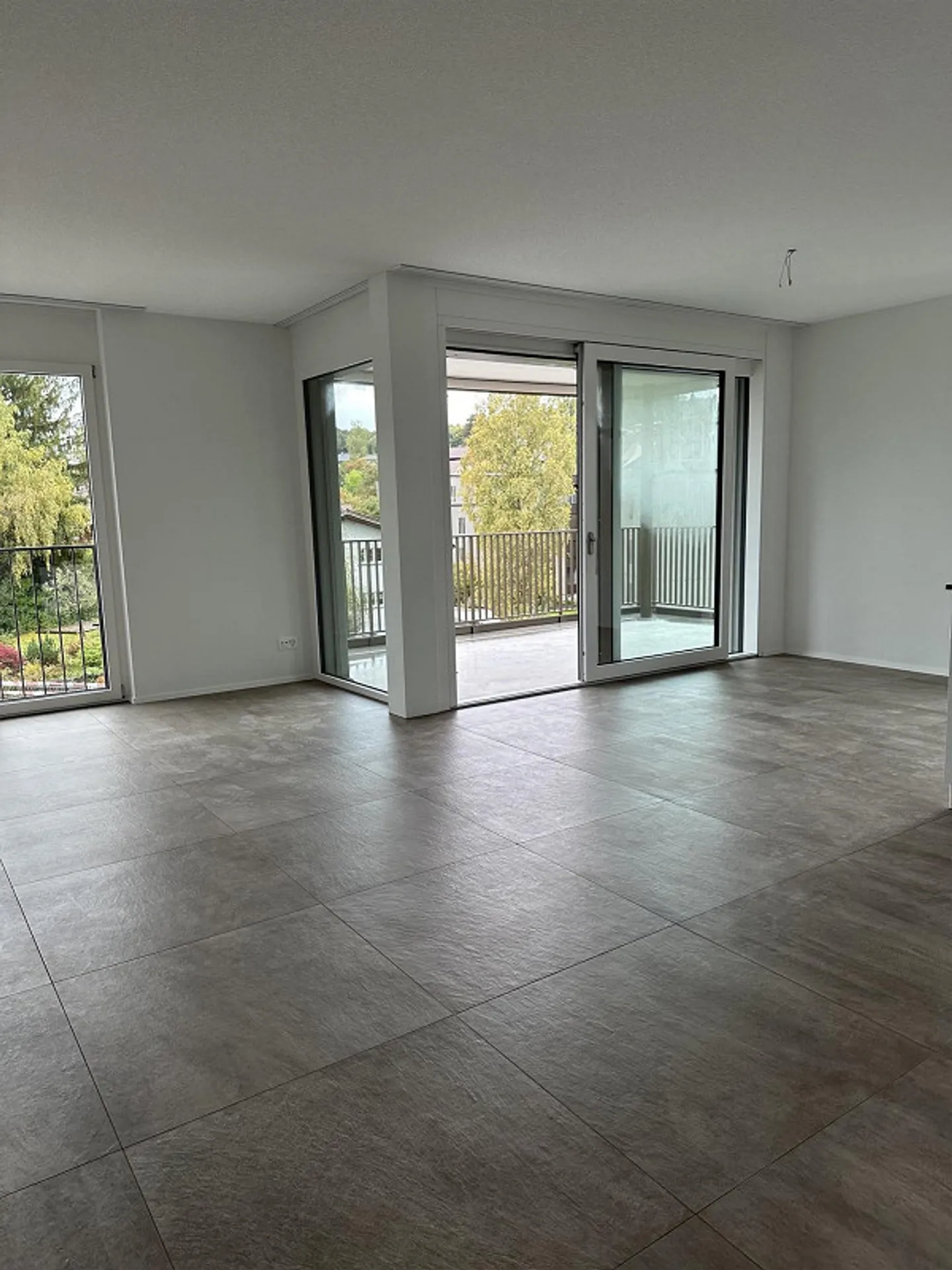 Modern and Central 4.5 Room Apartment in Uetendorf - Photo 18 of 21