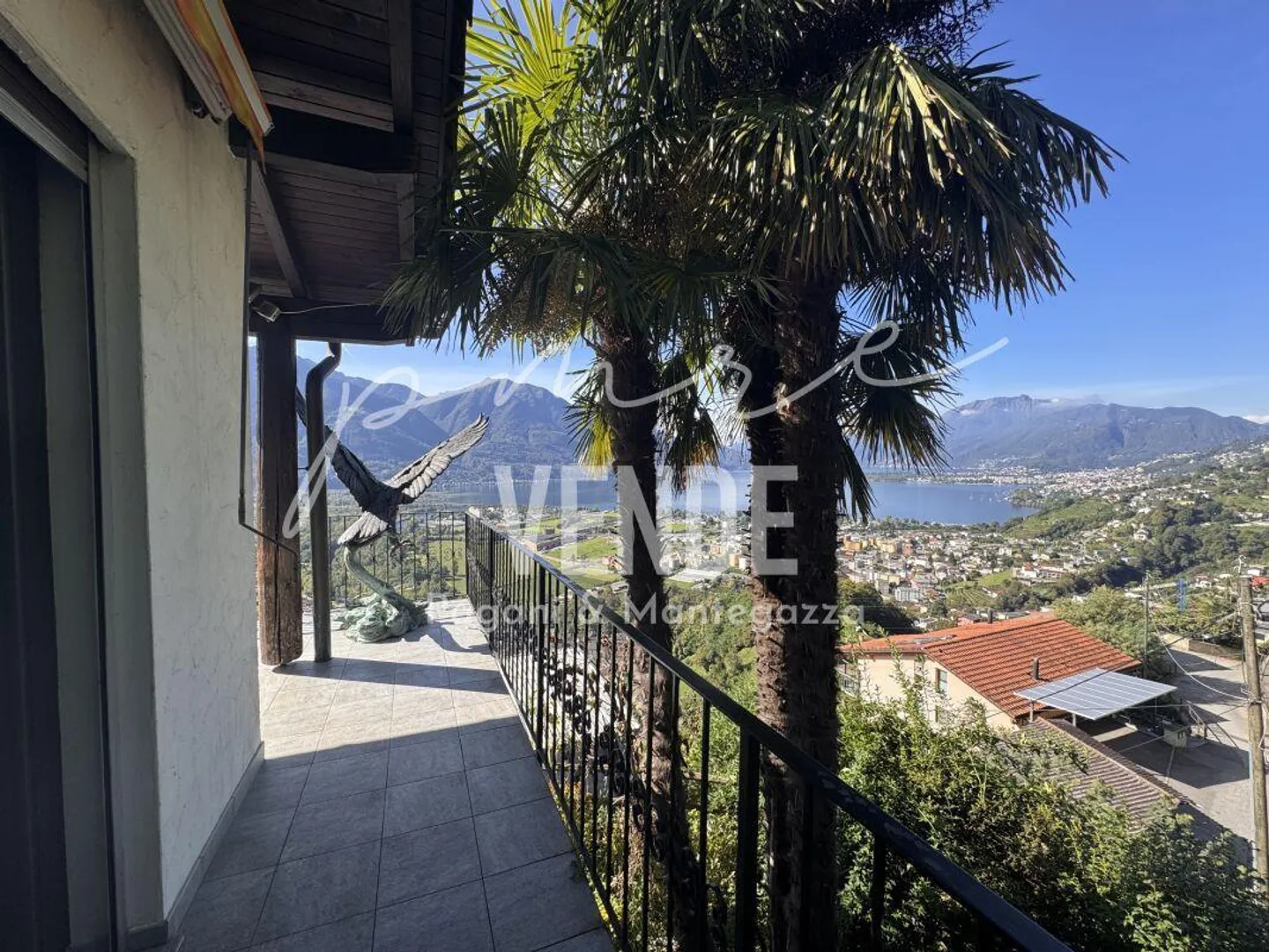 GORDOLA - VILLA CON VISTA LAGO PANORAMICA NEL CUORE DEL LOCARNESE - Foto 18 di 20