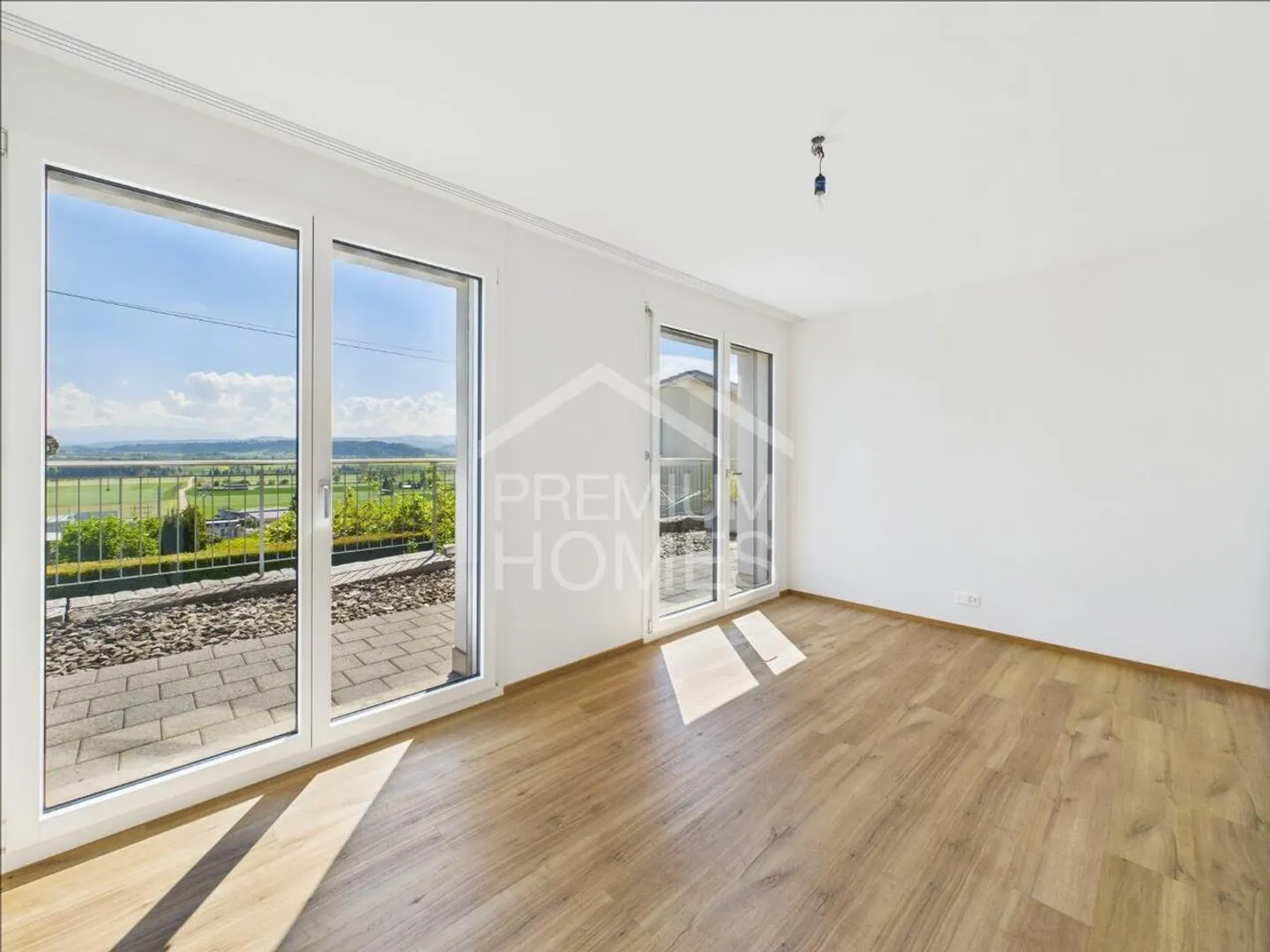 Einziehen &amp; Geniessen - Exklusiv wohnen auf einer Etage! - Foto 5 von 12