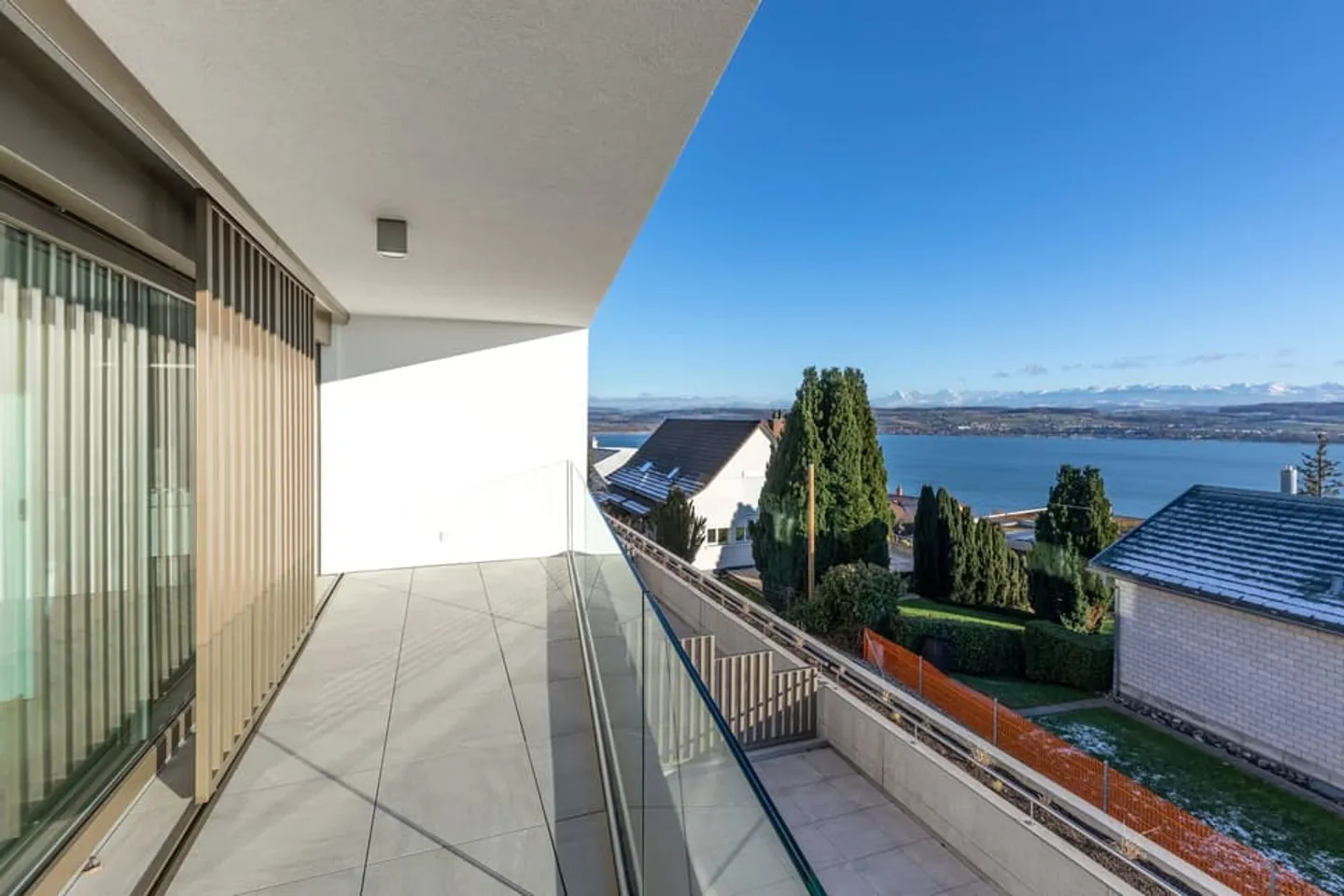 New 6.5-room villa with a view of Lake Morat - Photo 7 of 8