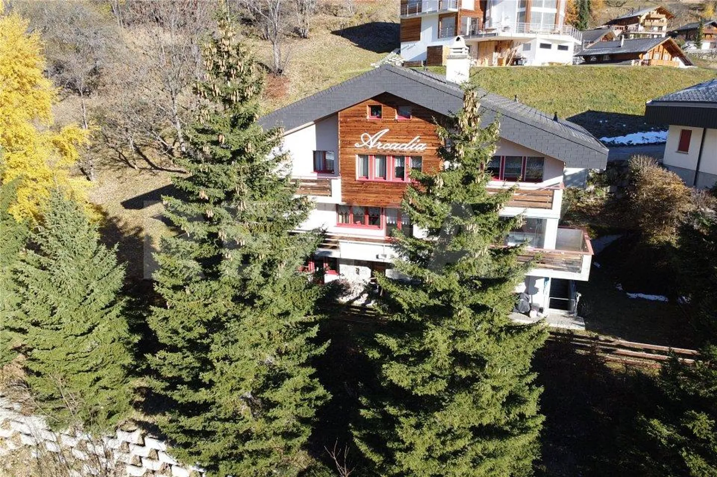 Villa mit 3 Wohnungen an Toplage! - Foto 3 von 13