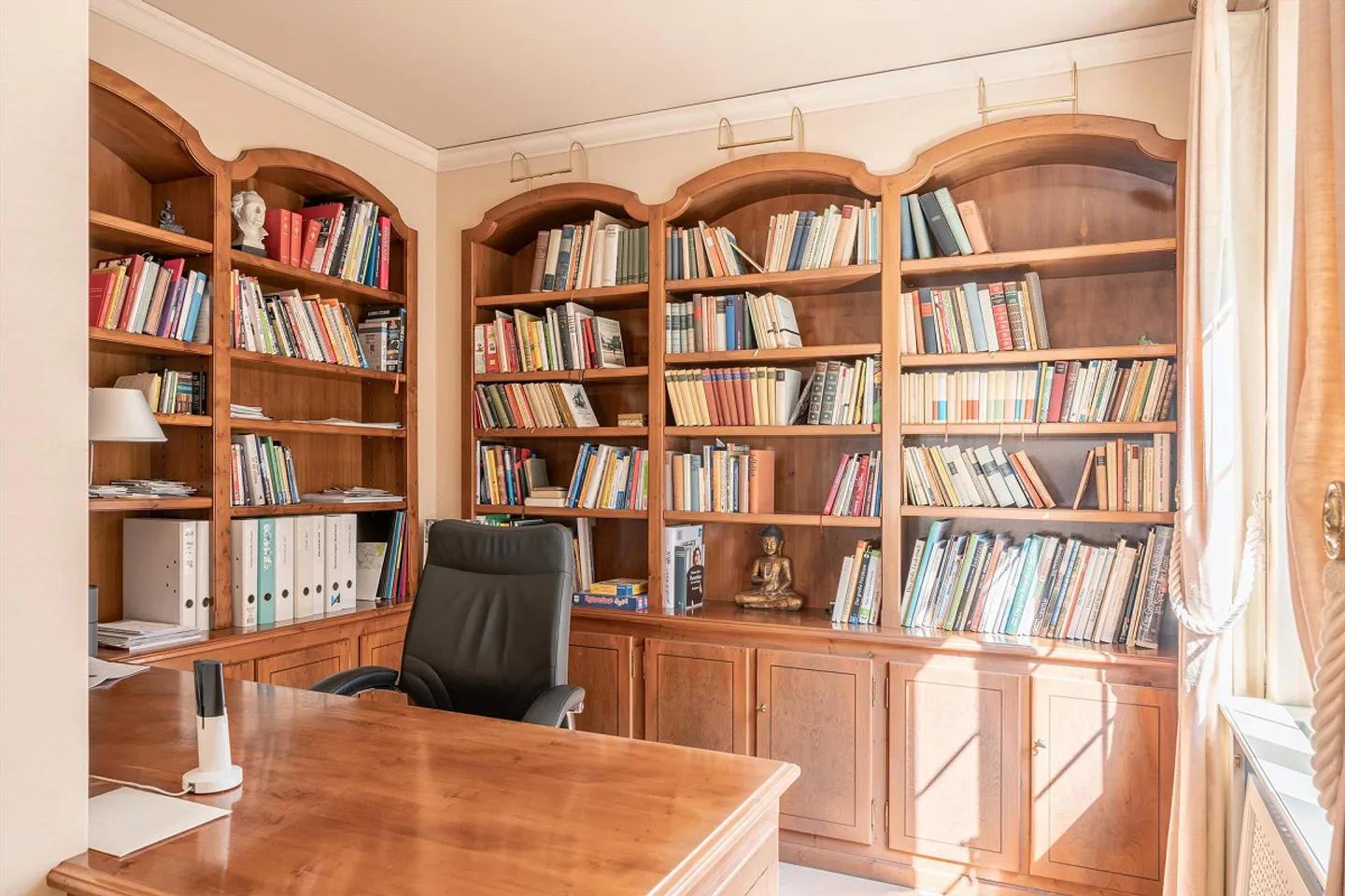 Unique in Exclusive Location in Elfenau - Photo 10 of 19