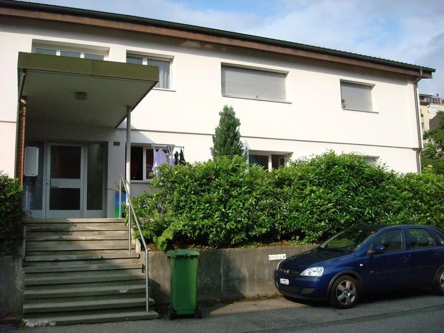 Cozy 3.5-room apartment with a view of Lake Thun - Photo 11 of 11