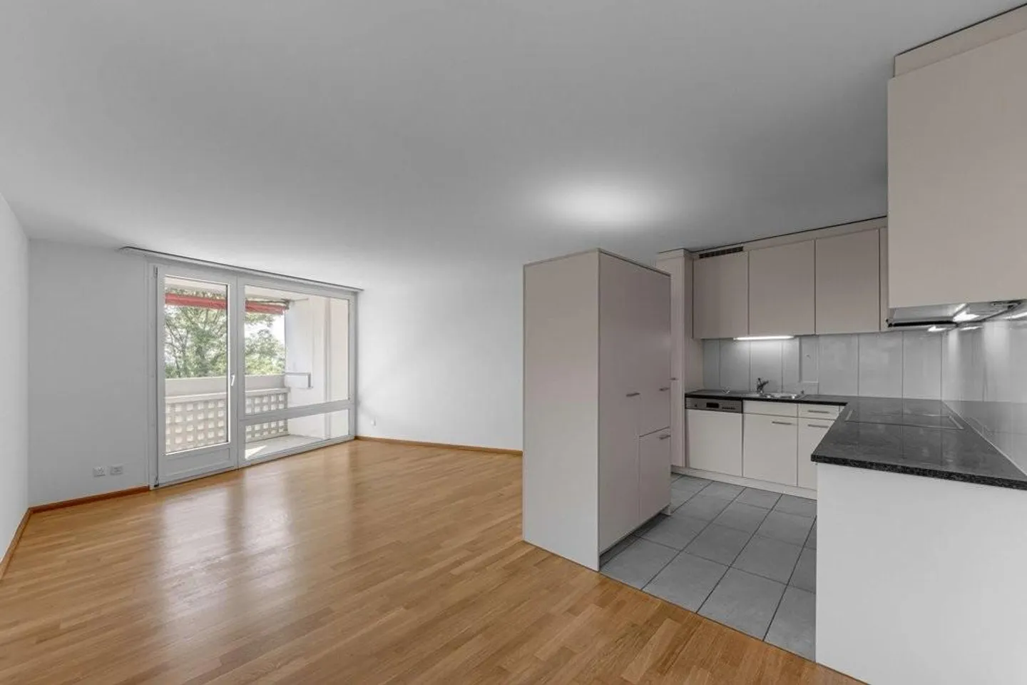 Charmante Wohnung mit Balkon - Foto 3 von 9