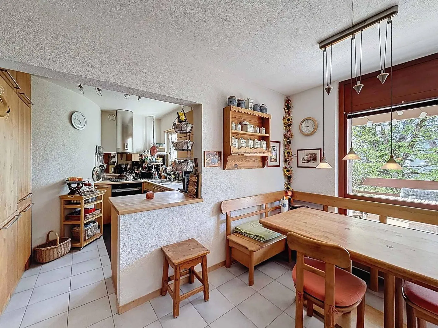 Beautiful apartment in a quiet neighborhood of Lausanne - Photo 4 of 12