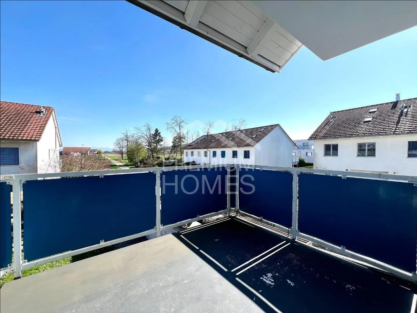 Incantevole casa a schiera angolare con stile e spazio per tutta la famiglia - Foto 9 di 11