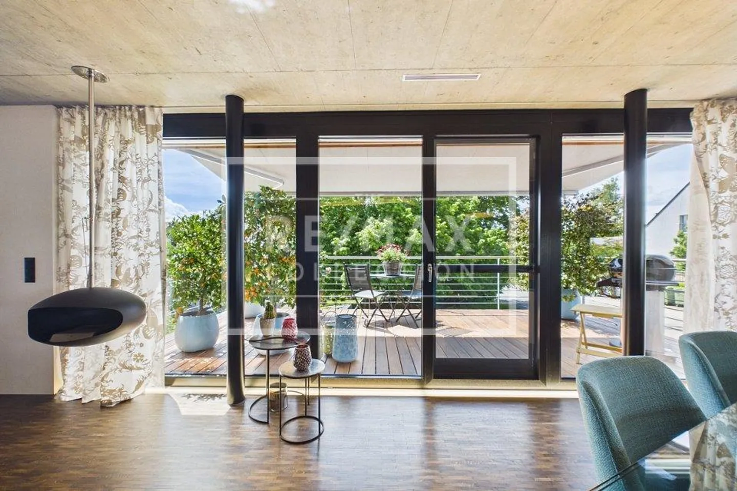Exclusive 4.5 room apartment with sunny terrace - Photo 4 of 13