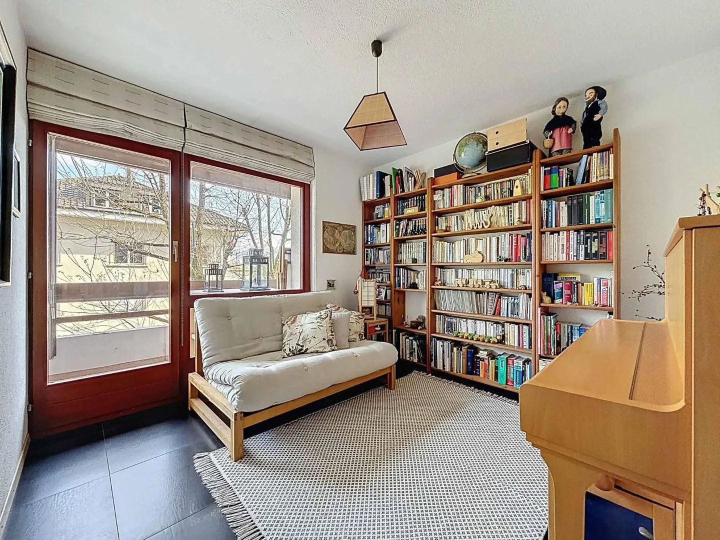 Beautiful apartment in a quiet neighborhood of Lausanne - Photo 7 of 12