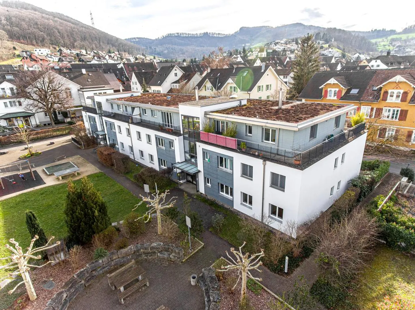 Craft Room for Rent - Photo 1 of 2